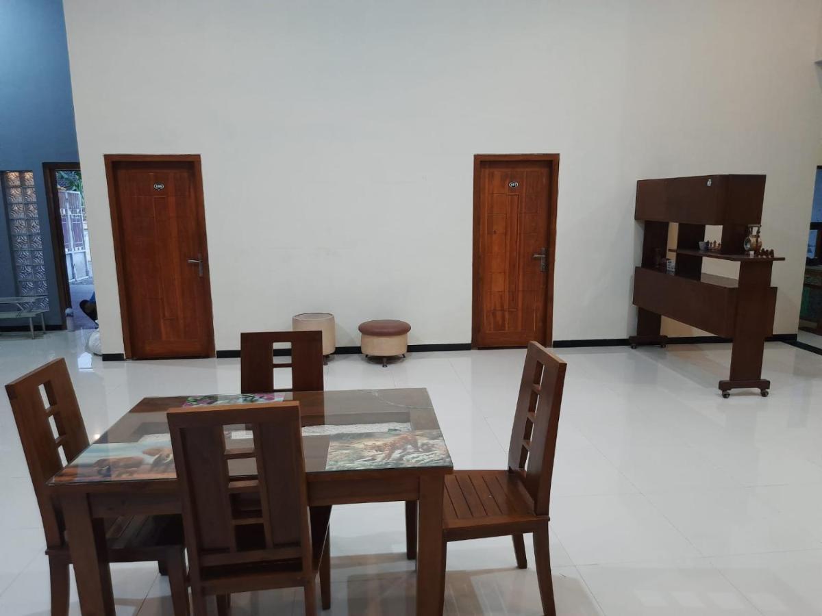 999 Khs 2 Homestay Ketapang  Dış mekan fotoğraf