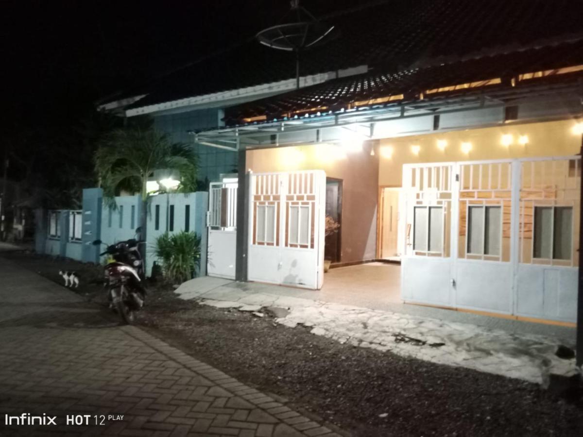 999 Khs 2 Homestay Ketapang  Dış mekan fotoğraf